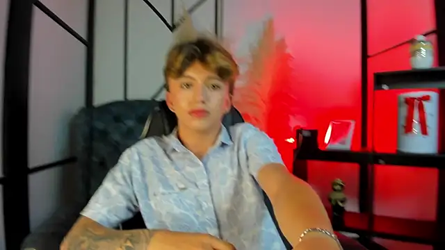 ManuelPiper  online show from March 2026 09:06:01 PM