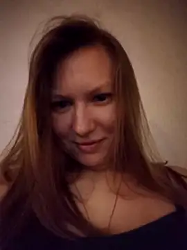 Snapshot of August_Shine chatting on April 2026 06:08:02 PM August Shine online show from April 2026 06:08:02 PM