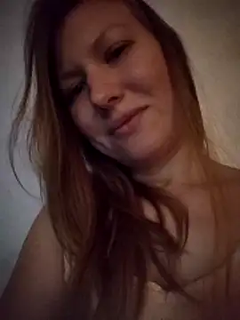 Snapshot of August_Shine chatting on April 2026 06:56:01 PM August Shine online show from April 2026 06:56:01 PM