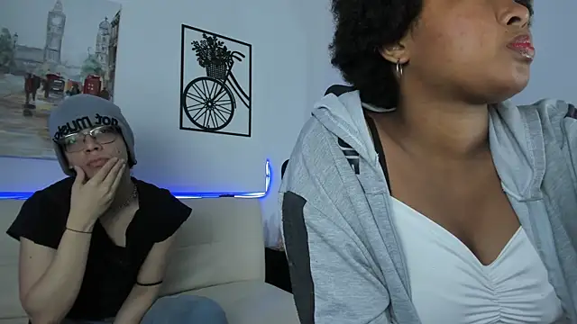 Snapshot of chiki_carm chatting on April 2026 07:58:02 PM chiki carm online show from April 2026 07:58:02 PM