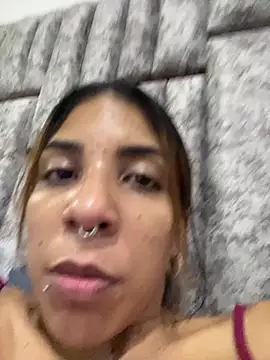 VioletaHills  online show from June 2026 04:11:01 AM