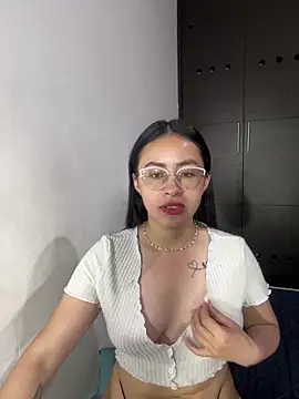 Anni Rose online show from April 2026 09:21:02 AM