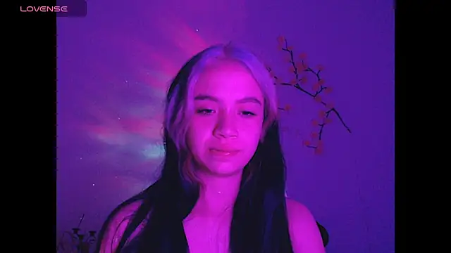 Snapshot of sweet_molly420 chatting on June 2026 05:31:02 AM sweet molly420 online show from June 2026 05:31:02 AM