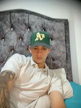 Snapshot of Sacro_sex chatting on February 2026 05:30:02 AM Sacro sex online show from February 2026 05:30:02 AM