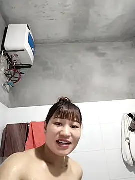 Lilinn  online show from April 2026 12:21:01 PM