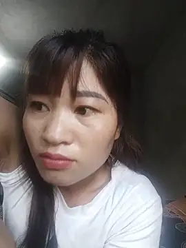Snapshot of Lilinn_ chatting on May 2026 11:28:02 PM Lilinn online show from May 2026 11:28:02 PM