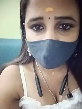 Snapshot of Tamil_Rani- chatting on June 2026 06:18:02 PM Tamil Rani- online show from June 2026 06:18:02 PM