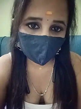 Snapshot of Tamil_Rani- chatting on June 2026 05:28:02 PM Tamil Rani- online show from June 2026 05:28:02 PM