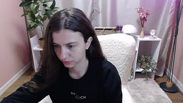 MistyBree online show from April 2026 08:14:01 AM