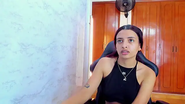 lizzie skinny online show from May 2026 07:00:02 PM