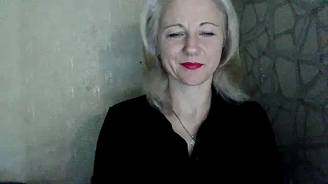 Katerina-Kissa online show from April 2026 06:32:01 PM