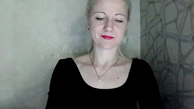 Katerina-Kissa online show from May 2026 06:46:01 PM