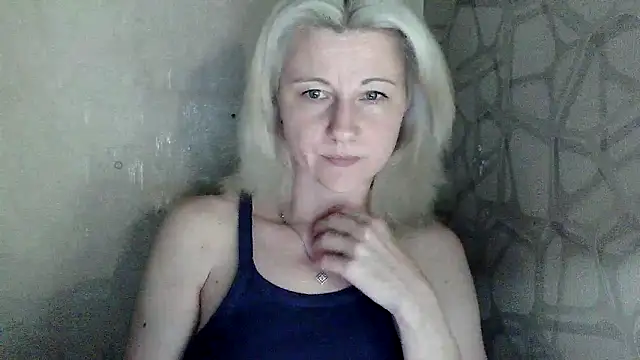 Katerina-Kissa online show from May 2026 06:27:01 PM