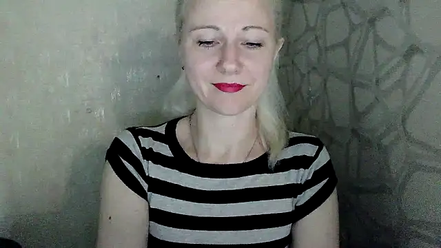 Katerina-Kissa online show from May 2026 06:49:02 PM