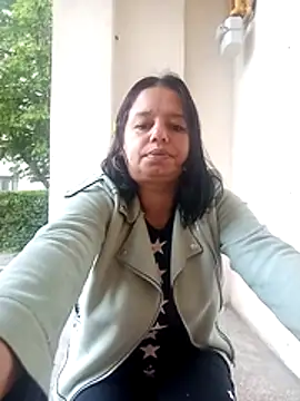 roxana e43 online show from April 2026 04:30:01 AM