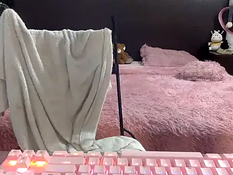 mommy-Milf online show from March 2026 08:47:02 PM