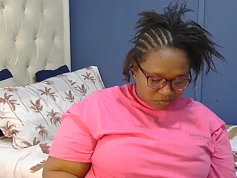 Cuddle Zee online show from May 2026 02:34:01 PM