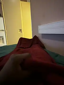 Snapshot of simens76 chatting on April 2026 08:12:02 AM simens76 online show from April 2026 08:12:02 AM