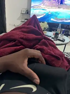 Snapshot of simens76 chatting on April 2026 10:03:02 PM simens76 online show from April 2026 10:03:02 PM