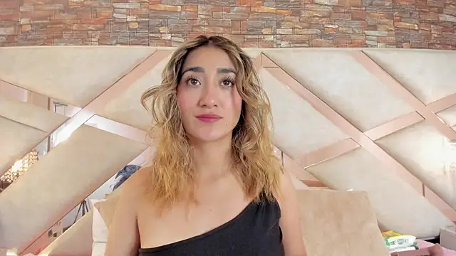 lucy davies online show from June 2026 11:45:02 AM