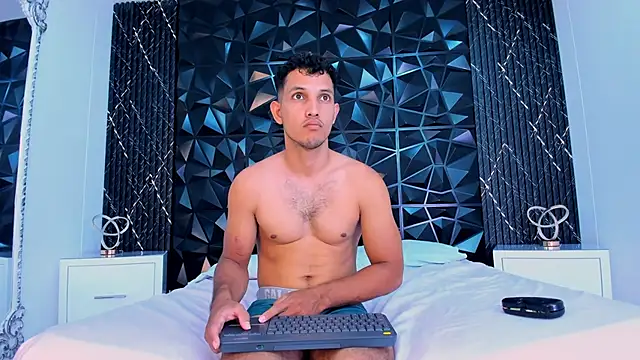 MaxiStanford online show from March 2026 09:33:01 PM