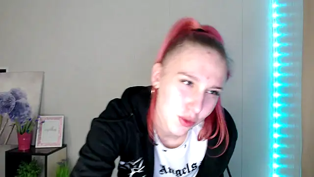 Scarlett lil online show from April 2026 07:58:02 AM