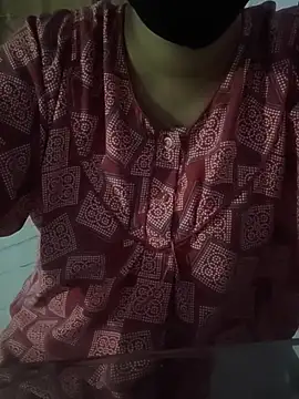 Snapshot of Tamillaxmi12 chatting on March 2026 01:36:01 PM Tamillaxmi12 online show from March 2026 01:36:01 PM