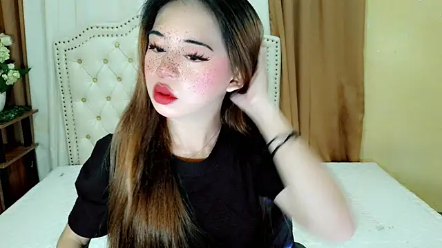 Snapshot of Seductive_sophie chatting on July 2026 03:57:02 AM Seductive sophie online show from July 2026 03:57:02 AM
