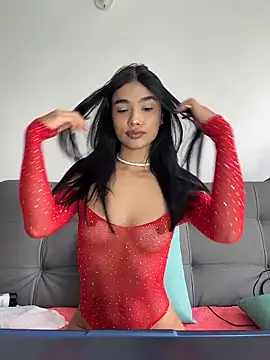 Snapshot of Bella_Smithe chatting on April 2026 03:39:01 PM Bella Smithe online show from April 2026 03:39:01 PM