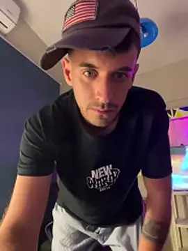 Snapshot of zevky chatting on March 2026 11:51:02 PM zevky online show from March 2026 11:51:02 PM