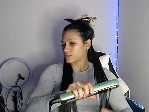 KathLovee online show from May 2026 01:06:01 PM