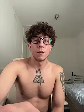 Snapshot of TitanNoir chatting on March 2026 08:51:01 AM TitanNoir online show from March 2026 08:51:01 AM