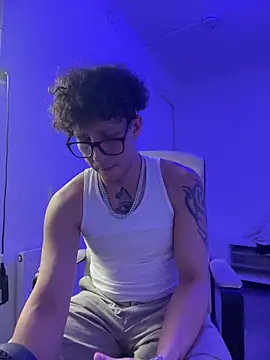 Snapshot of TitanNoir chatting on March 2026 11:43:01 PM TitanNoir online show from March 2026 11:43:01 PM