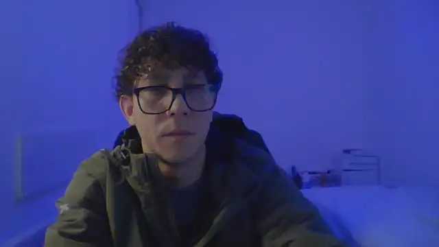 Snapshot of TitanNoir chatting on March 2026 09:23:01 AM TitanNoir online show from March 2026 09:23:01 AM