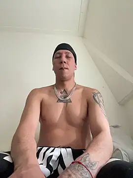 Snapshot of TitanNoir chatting on March 2026 10:30:02 AM TitanNoir online show from March 2026 10:30:02 AM