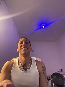 Snapshot of TitanNoir chatting on March 2026 06:30:01 AM TitanNoir online show from March 2026 06:30:01 AM