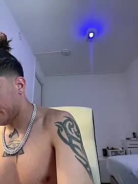 Snapshot of TitanNoir chatting on March 2026 08:53:02 AM TitanNoir online show from March 2026 08:53:02 AM