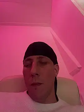 Snapshot of TitanNoir chatting on April 2026 11:35:02 PM TitanNoir online show from April 2026 11:35:02 PM