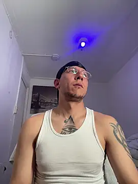 TitanNoir online show from April 2026 07:58:01 AM