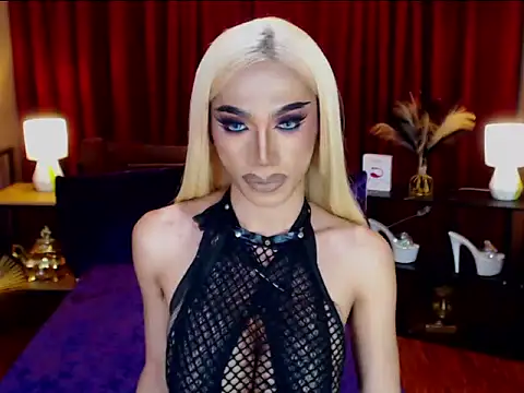 KieraLee online show from April 2026 12:06:01 AM