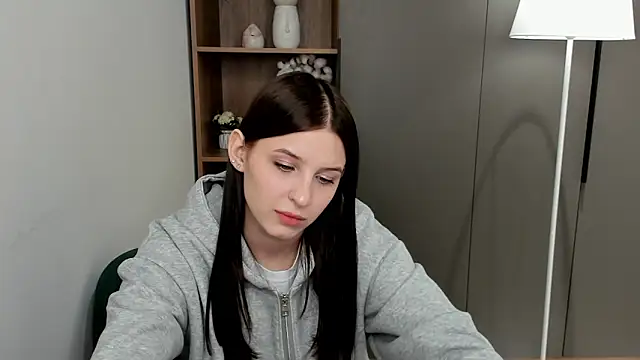 KerstinMaynor online show from March 2026 07:58:02 AM