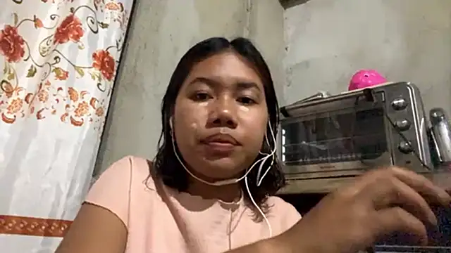 Snapshot of MatildaMozick chatting on March 2026 09:53:02 PM MatildaMozick online show from March 2026 09:53:02 PM