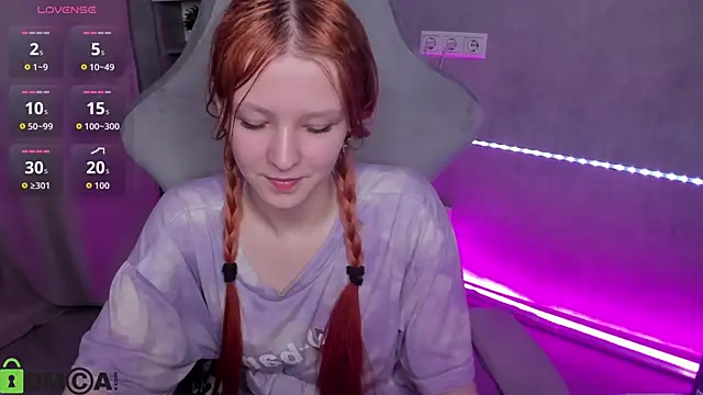 Emma Dusk online show from May 2026 11:45:02 PM