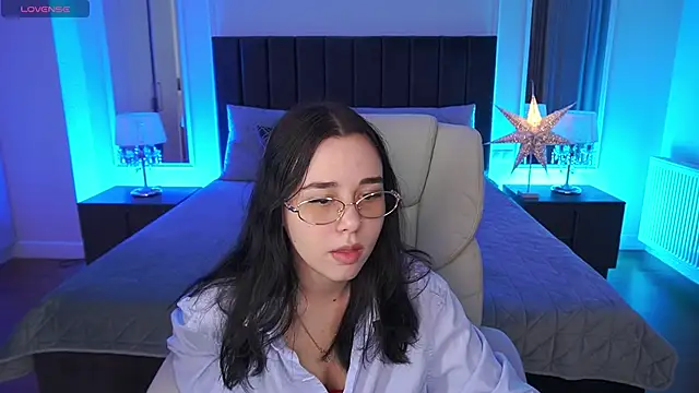 TorrySrar online show from March 2026 08:32:01 PM