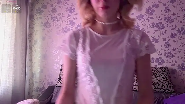 Snapshot of PuraGrant chatting on April 2026 02:07:02 AM PuraGrant online show from April 2026 02:07:02 AM