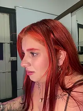 Emma Q0 online show from April 2026 10:54:02 PM