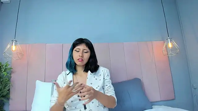 KleoLennox online show from March 2026 03:17:01 PM