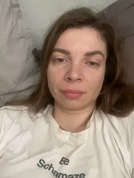 Luna2547 online show from March 2026 06:18:01 AM