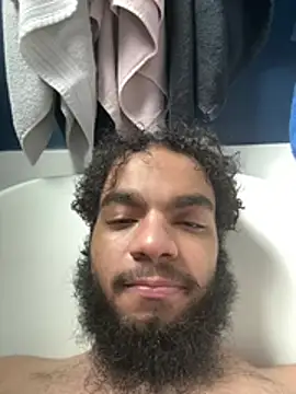 Snapshot of TheBigGrower chatting on March 2026 07:21:02 PM TheBigGrower online show from March 2026 07:21:02 PM