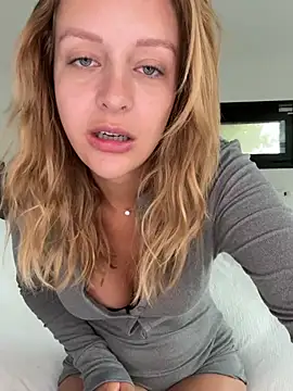 agatheeex online show from June 2026 03:43:01 PM